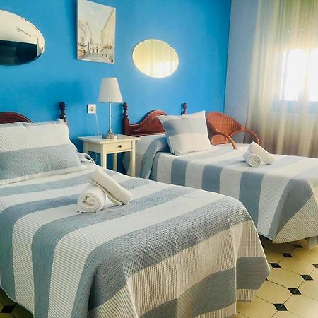 Hostal El Faro Hotel Chipiona Luaran gambar