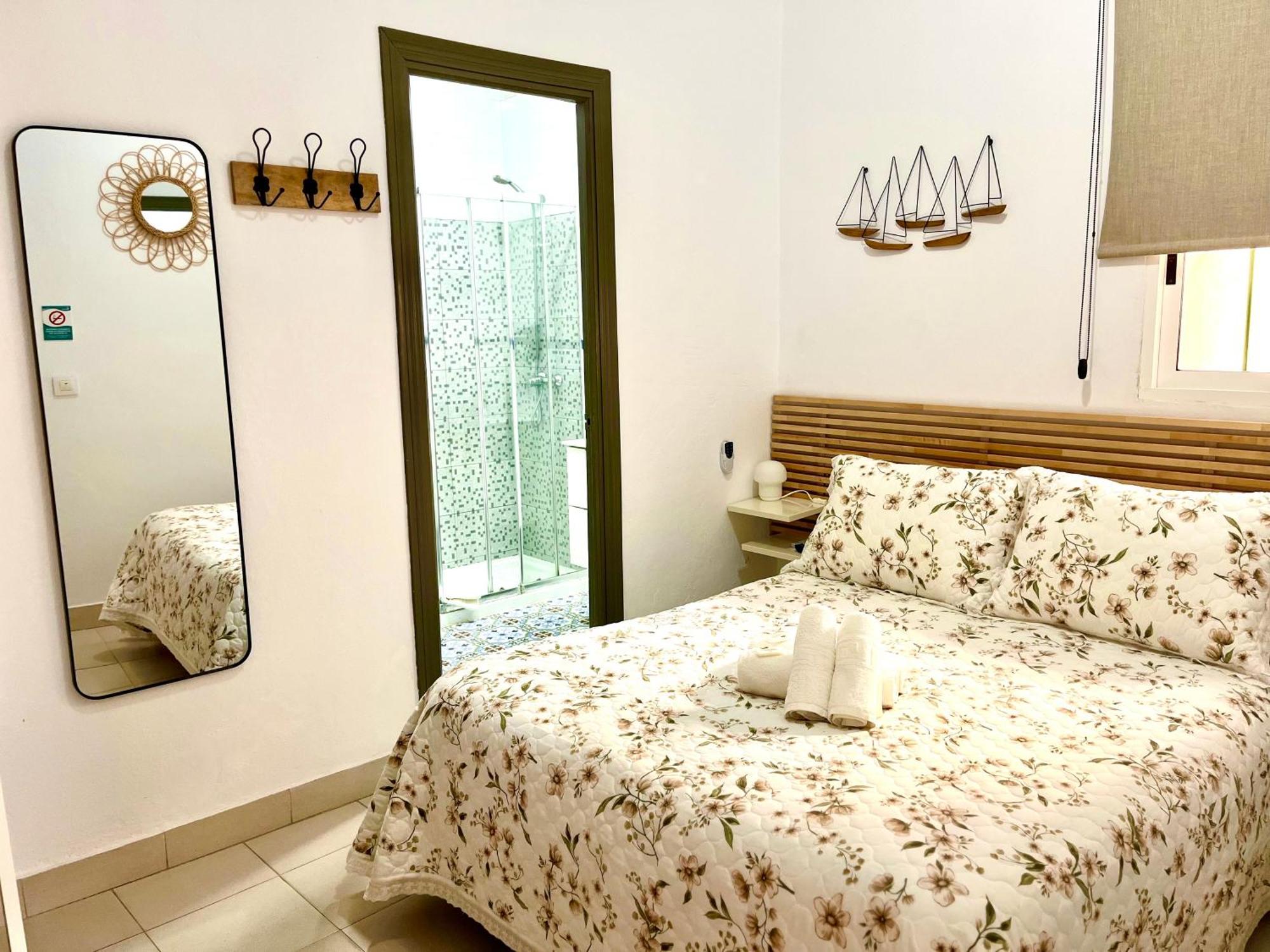 Hostal El Faro Chipiona Luaran gambar
