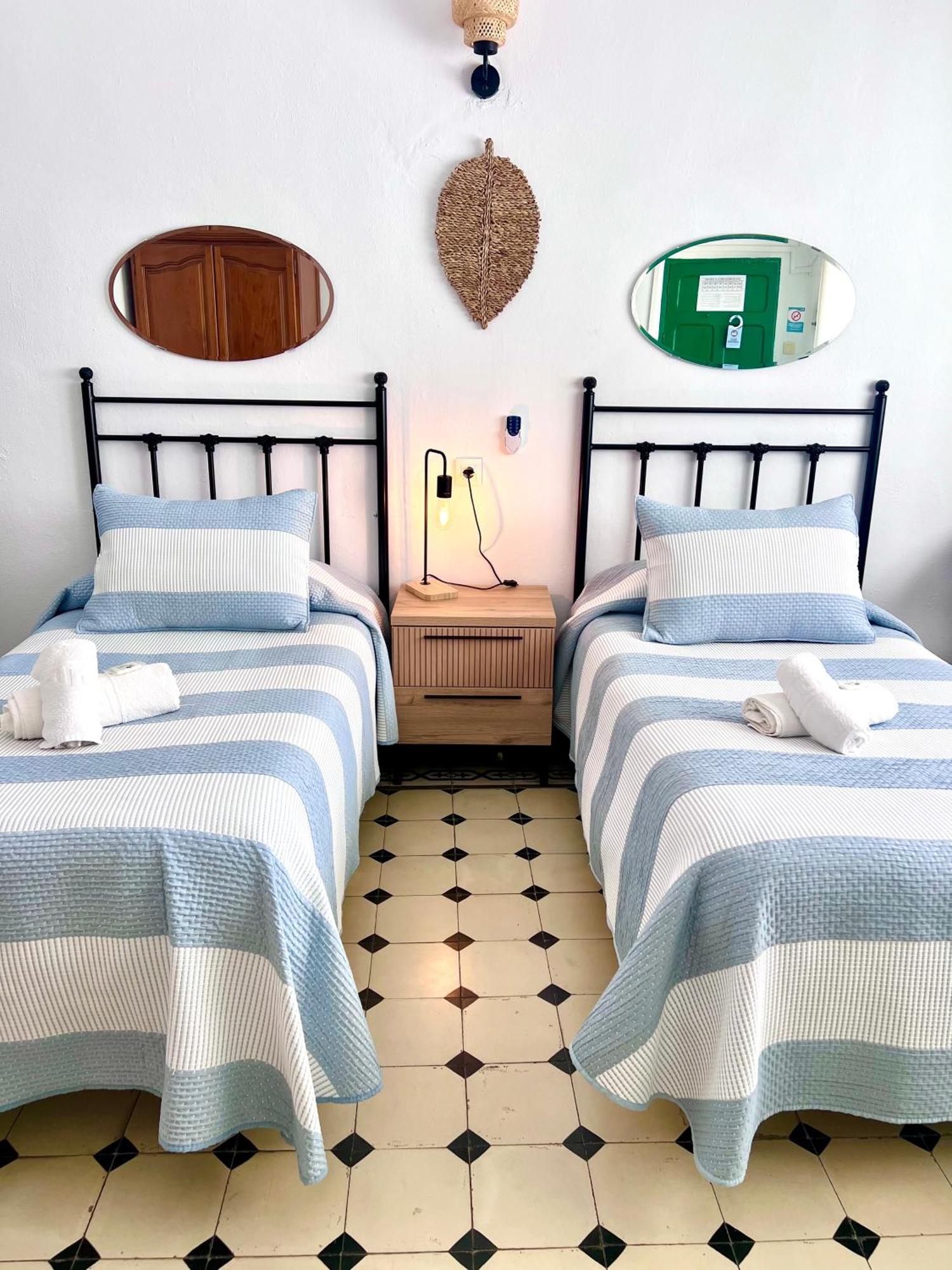 Hostal El Faro Chipiona Luaran gambar